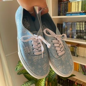 NEW 8,5 Floral platform vans